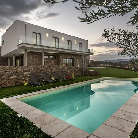 Longra Family & Barcel