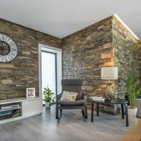 Longra Family & Holiday home